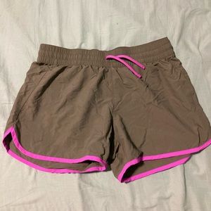 Columbia Active Shorts size Medium